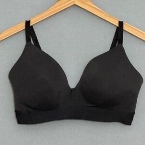 Earth Republic Black Wireless Comfort Bra 36DD‎ Adjustable Straps Seamless Feel